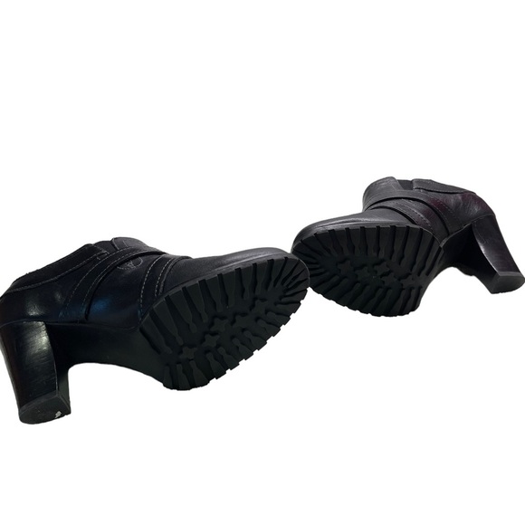 Audrey Brooke - Shootie - Ankle Boot with tread bottom- size 6 - Picture 3 of 6